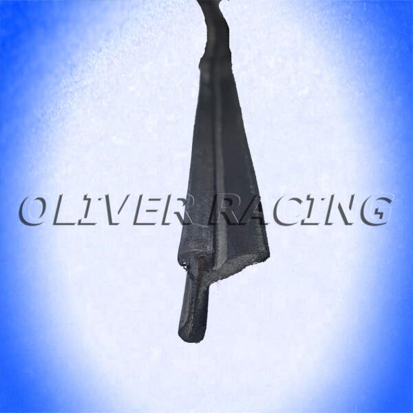 Fensterschachtleiste aussen ohne chrom Länge 1,21 m mit Gummikante zur Tür