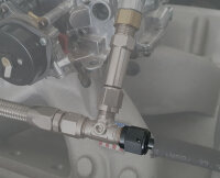 Dash Benzinanschluss Female auf 8 mm Schlauch Edelbrock Holley